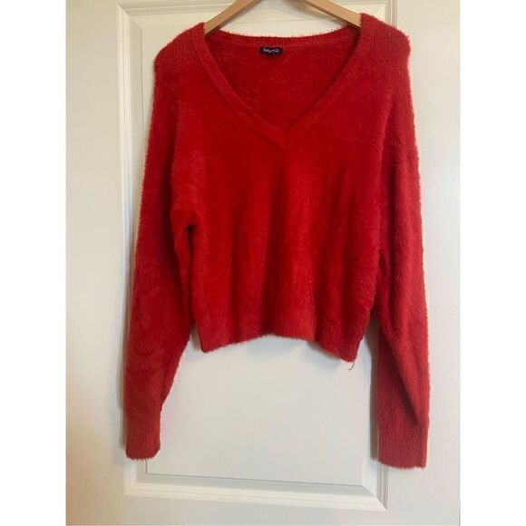 Red fuzzy v neck sweater - Picture 1 of 4